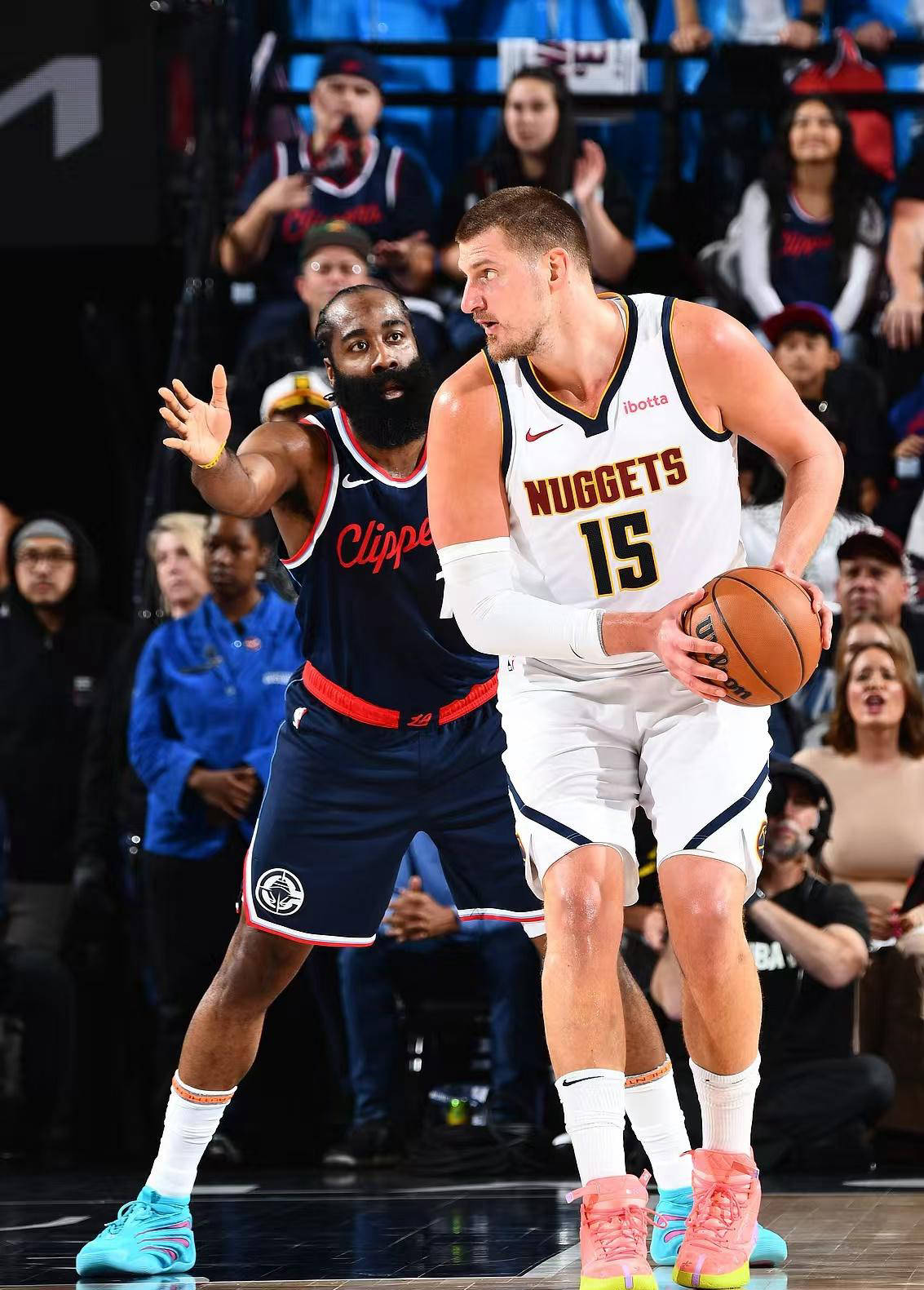 九游账号登录中心官网-快船不断突破！，塔图姆连续二十场比赛得分超过重返赛场赛场气氛高涨的简单介绍