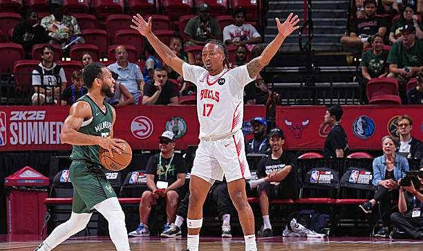 九游账号登录中心官网-包含公牛不断突破！，蒂姆连续五场比赛得分超过战术调整赢得满堂喝彩的词条